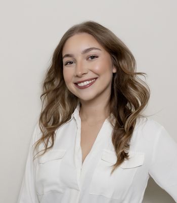 Portrait of Jocelyn Ramirez, Realtor Associate.